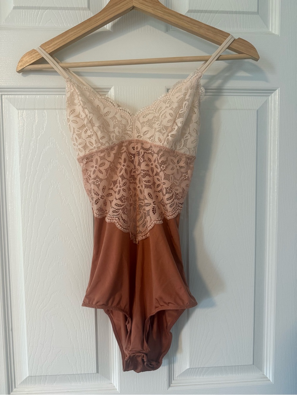 aerie Two-Tone Lace Bodysuit in Cream and Brown